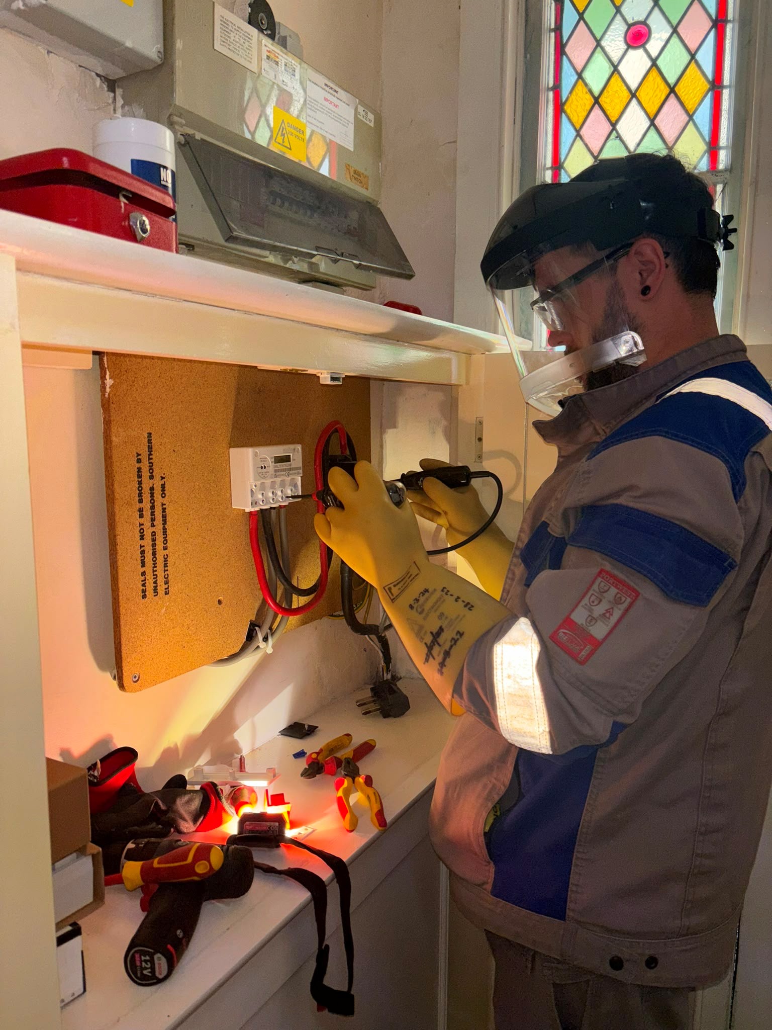Field agent carrying out a meter inspection